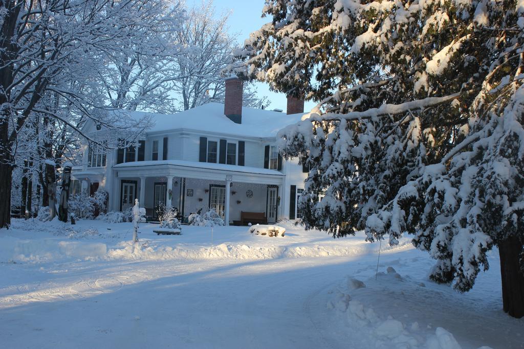 Domaine Les Boises Lee Farm S.A Bed & Breakfast Stanstead Екстериор снимка