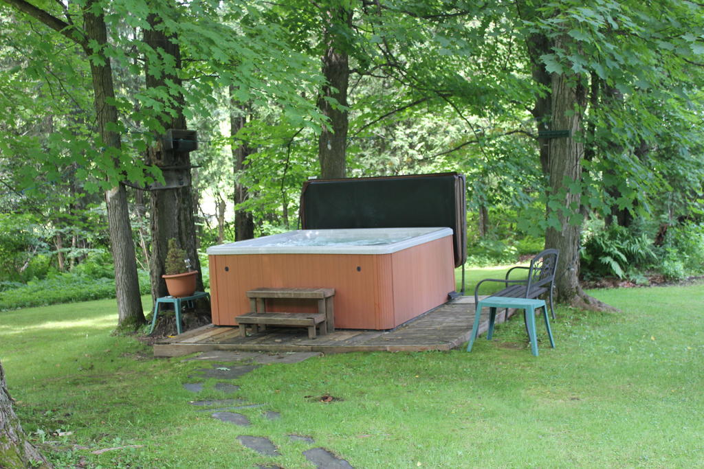 Domaine Les Boises Lee Farm S.A Bed & Breakfast Stanstead Екстериор снимка
